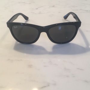 Ray ban wayfarer black sunglasses